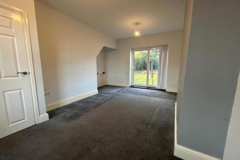 PHOTO-2025-11-06-17-00-05 7.jpg