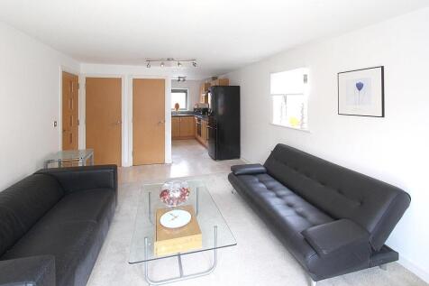 Lounge - Kitchen