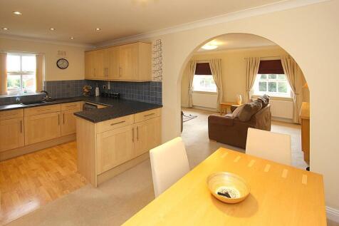 Dining/Kitchen