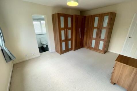 Principal Bedroom/En Suite
