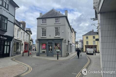 Brecon High Street .jpg
