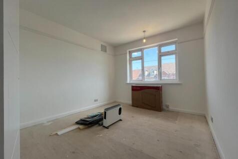 BEDROOM 1.jpeg