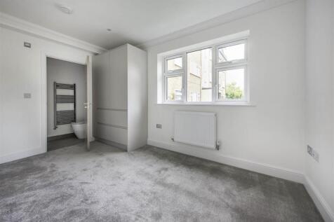 Bedroom with en-suite