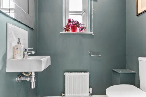 Cloakroom/WC