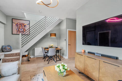 4 Living Room