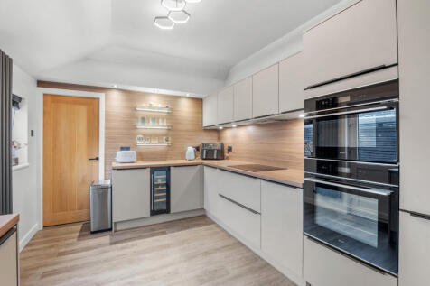 6 Kitchen