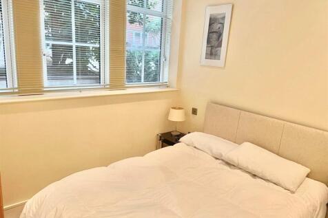 bed 2.jpg
