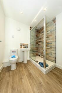 Example En-suite