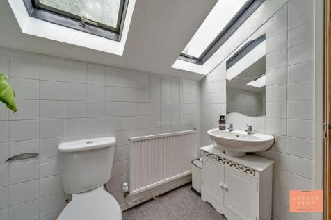 Shower Room/En Suite