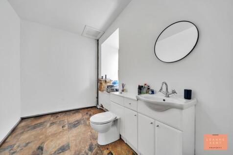 Annex - Shower Room