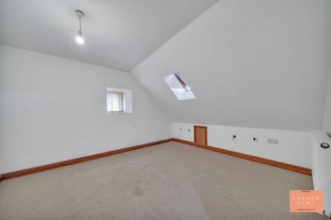 Bedroom Seven