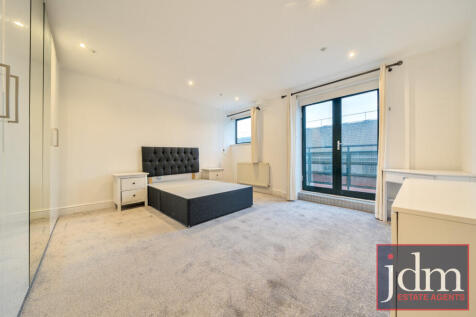 3c357eef-4ed7-4b6...