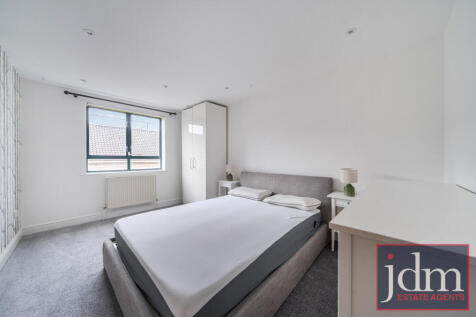 b80a99ad-dd53-423...