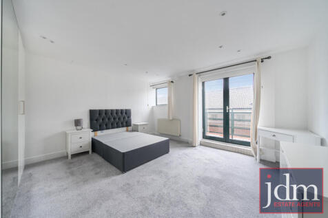 80ab660d-0c5b-4d5...