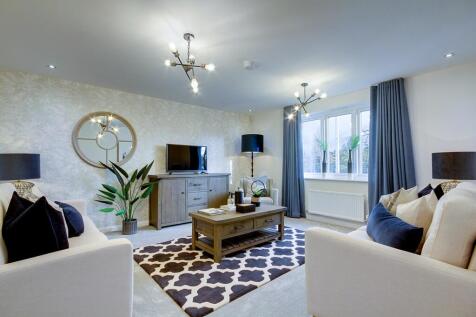 Plenty of space for two sofas in the lounge