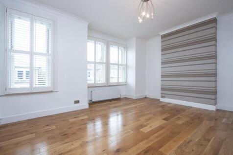 8 Pattenden Road SE6 reception 1.jpg