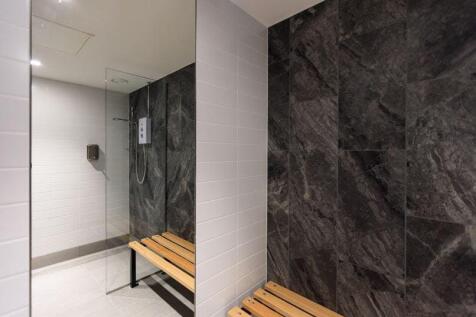 9 Bourn Coventry  Showers.jpg