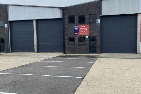 U6 FE External 3.jpg