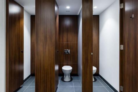 12 4 Temple Row  WCs.jpg