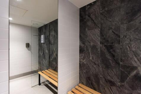 9 Bourn Coventry  Showers.jpg