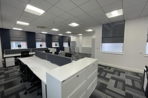 11 Waterloo Place  Desks 2.jpeg