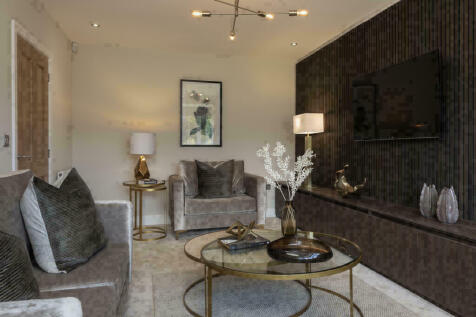 Spacious Lounge