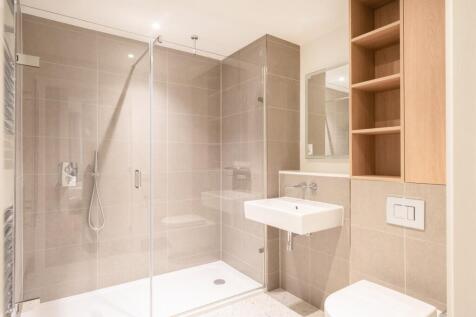 Step into luxury with this contemporary bathroom design, where relaxation meets modern elegance.