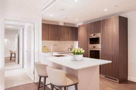 Experience modern living in this beautifully designed kitchen, perfect for both cooking and entertaining.