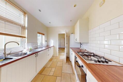 10-Quentin-Street-Cardiff-KItchen.jpg
