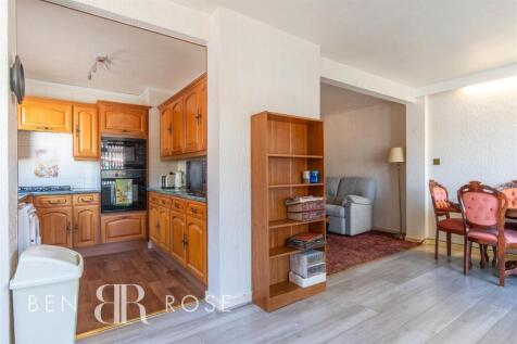 Lounge/Dining Room/Kitchen