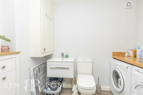Utility Room/WC