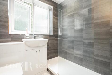 Family Shower Room