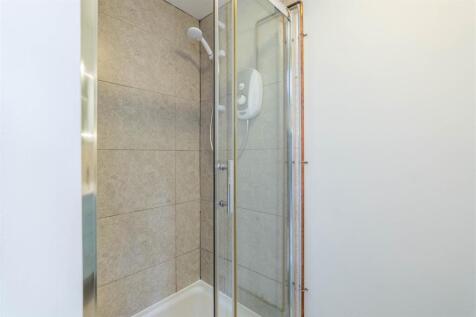 Master Bedroom Ensuite