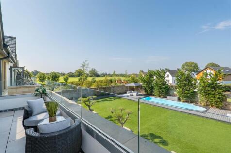 Master Bedroom Balcony