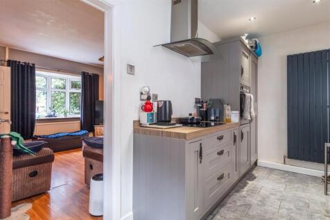 Kitchen/Breakfats Room