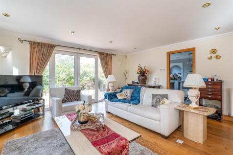 Family/Dining Room