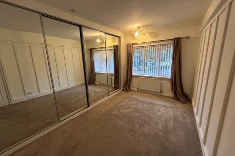 Bedroom 2 - 1