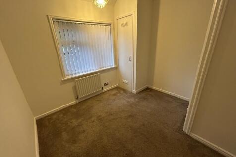 Bedroom 1 - 2