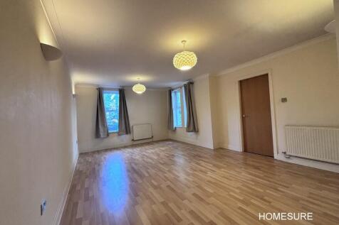 Lounge - F4, 9 Ul...