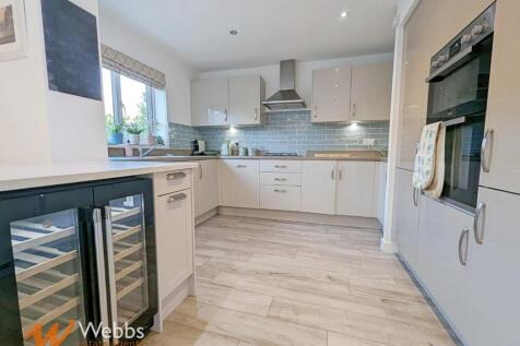 Kitchen 1.jpg