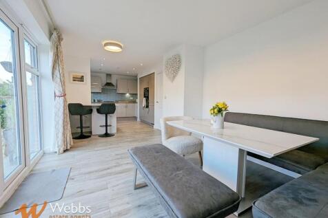 Dining Area 2.jpg