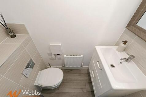 Guest WC 1.jpg