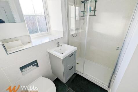 En-Suite 1.jpg