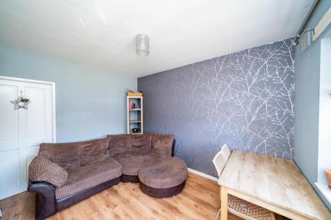 Webbs Estate Agents.jpg