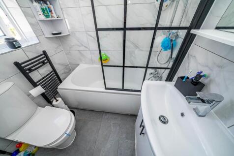 Webbs Estate Agents-21.jpg