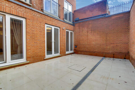 10_Patio-1