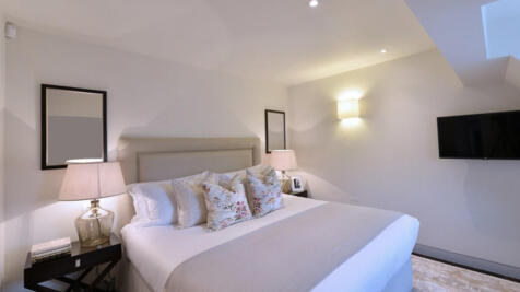 Screenshot 2025-1...