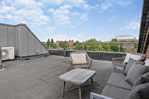 Screenshot 2025-1...