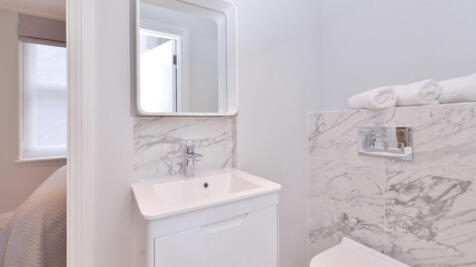 Screenshot 2025-1...