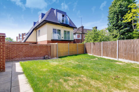 10_Communal Garde...